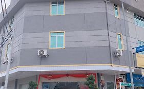 G Star Hotel